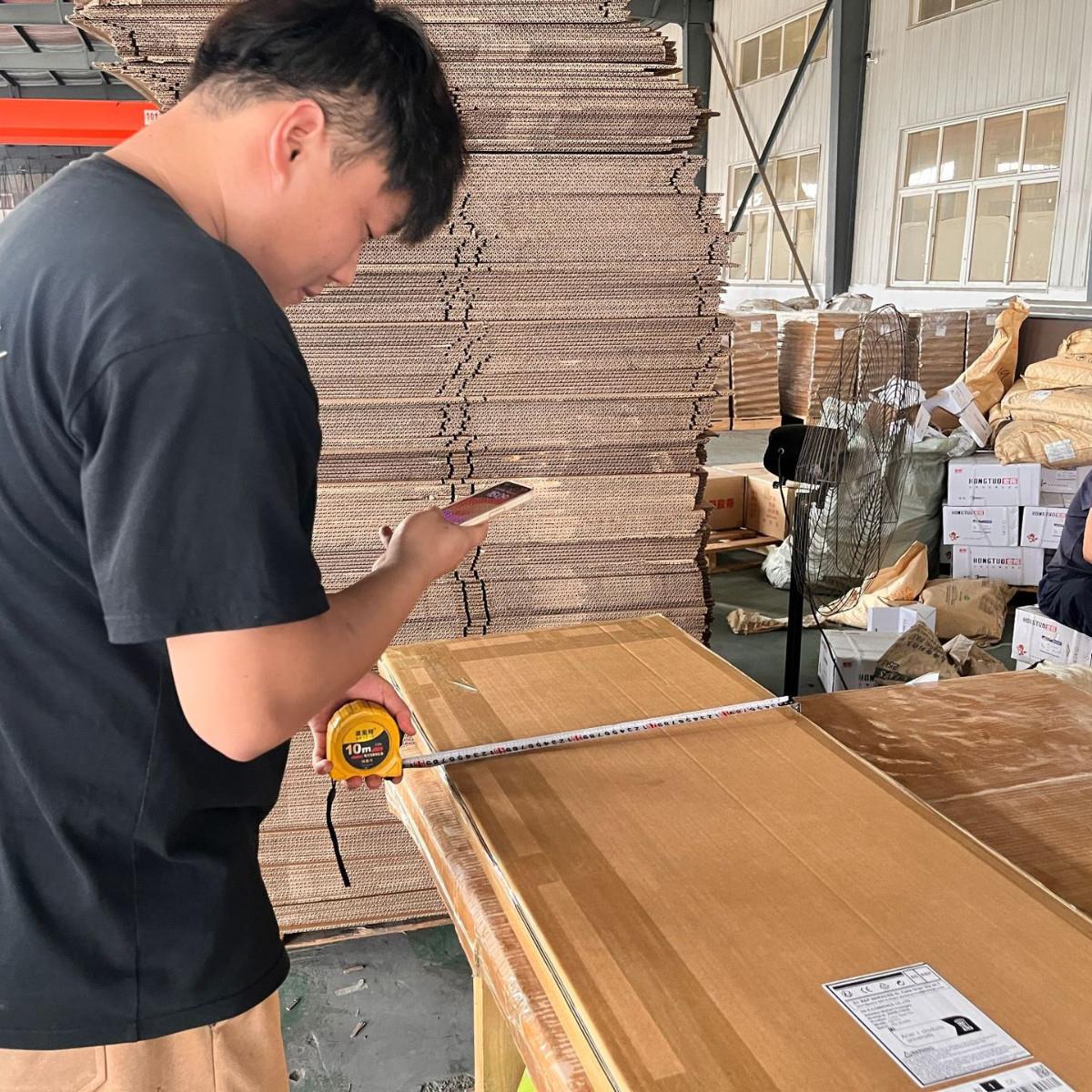 小草绿彩钢瓦防晒防雨彩钢板户外屋顶工地施工围挡墙瓦楞板现货