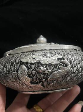 品锦鲤13606烟灰缸仿白铜浮雕储古物罐创意家居装饰客摆厅件