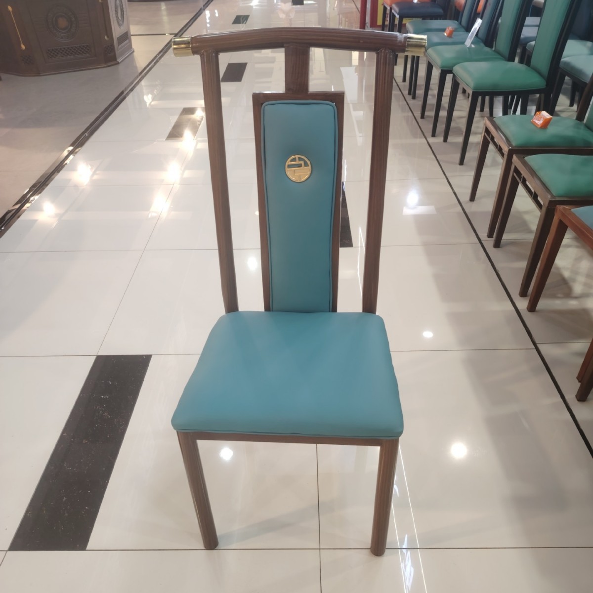 新中式椅子酒店餐椅茶餐厅饭店包厢现代古典简约铁艺宴会厅靠背椅
