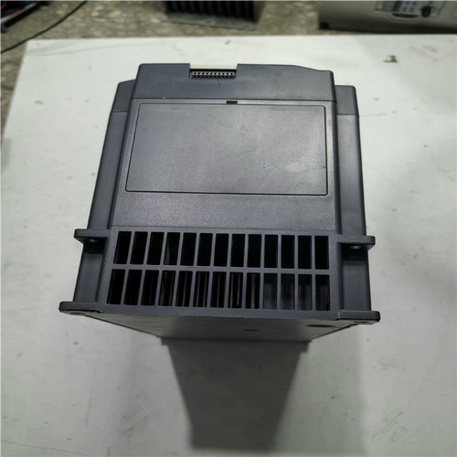 台达变频器5.5KW VFD055CP43AB-21原装拆机~议价