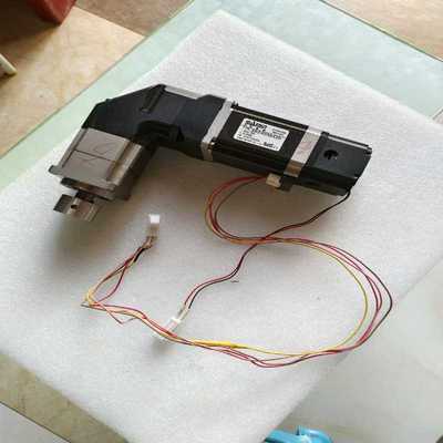 议~山社电机 SS2403A42D，实图4只，成色尚可，