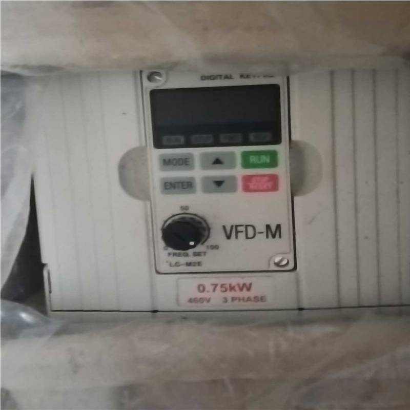 台达M系列变频器0.75千瓦380v  220V 原包装议价（憨憨电子）