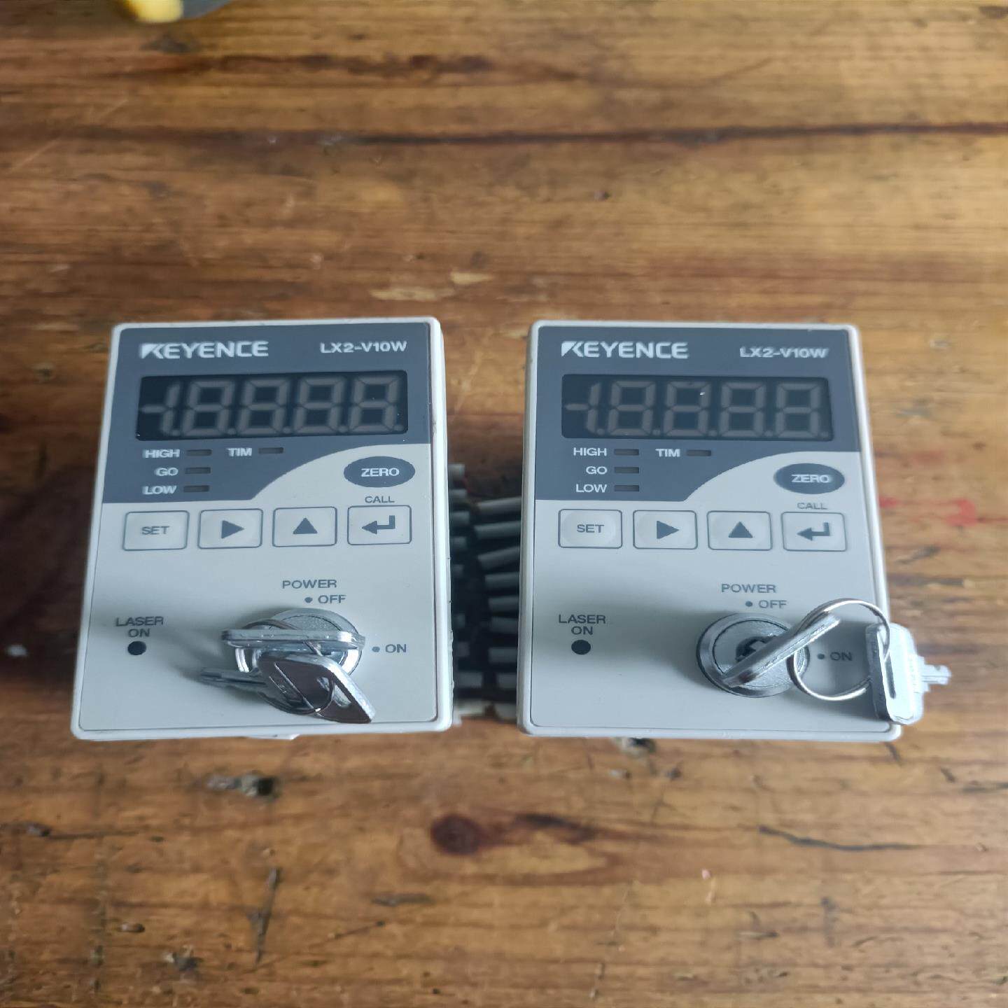 LX2-V10W 日本KEYENCE基恩士 激光传感器 控制~议价