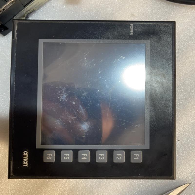 议~欧姆龙触摸屏NP5-MQ001B一台PLC以卖