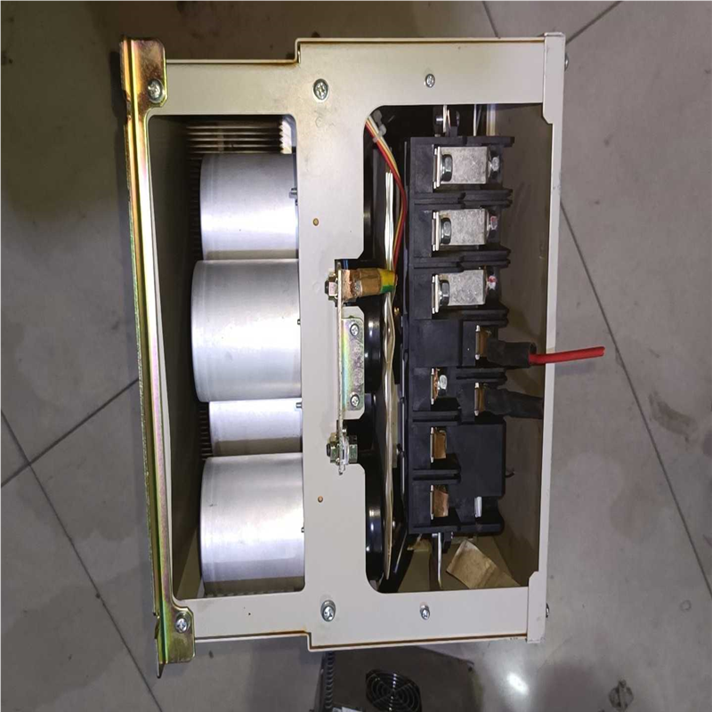 CIMR-F7M4037 安川变频器，实物图拍照，成色漂~议价