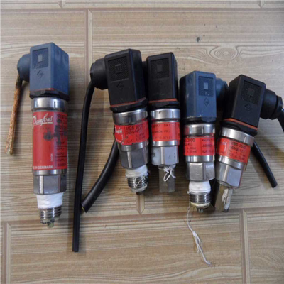 丹佛斯压力变送器MBS3000 060G1133 060G1413 0-16bar 压力传感器