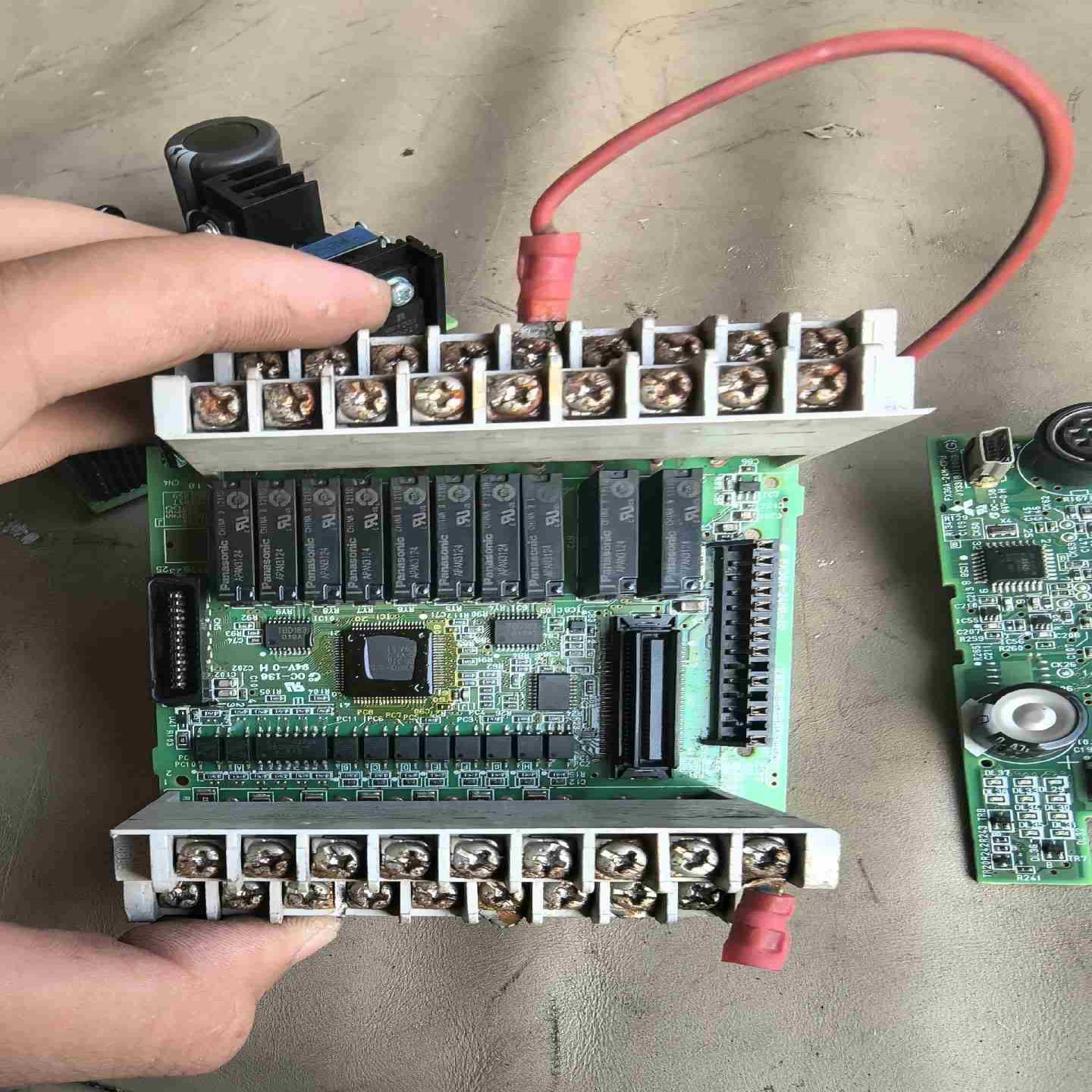 三菱fx3ga模块io板的另外还有电源和cpu2议价