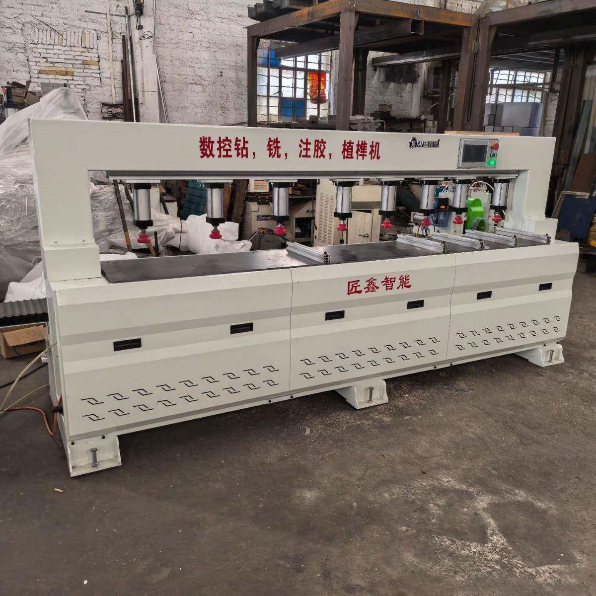 控一钻数孔铣槽1自动打胶自动植木榫体机厂家直供PL摸C触屏控制