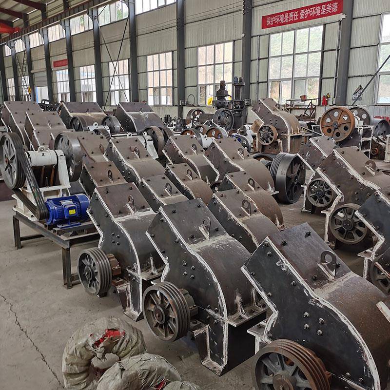 I锤式破碎机小型制砂机建筑工地水泥砖块粉碎机矿石工业小型破碎