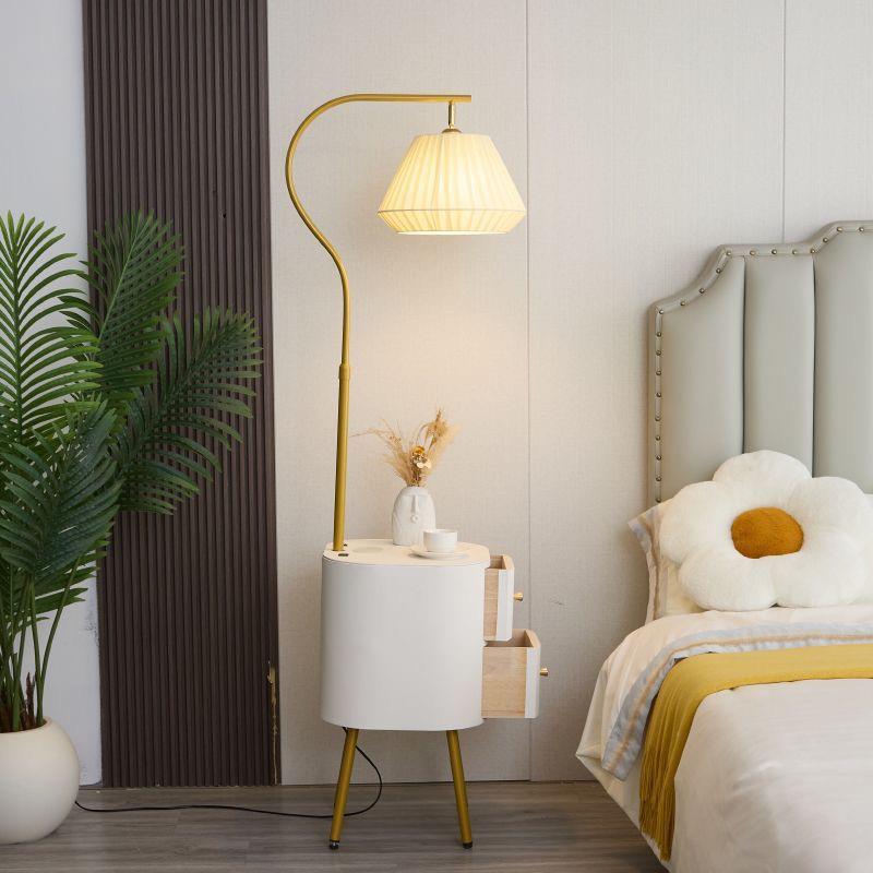 2025简约现代北唯美欧风格卧室床头柜客厅沙发茶几旁智能一体台灯