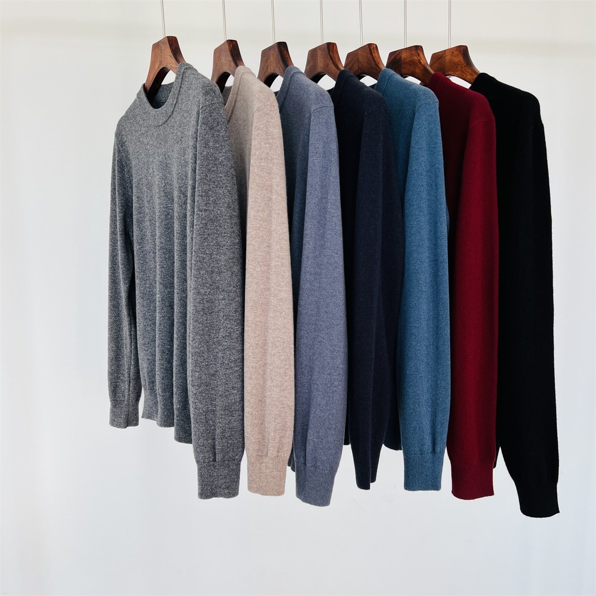 男士常青款~髙端儒雅经典~商务休闲 极简圆领套头打底针织衫 毛衣