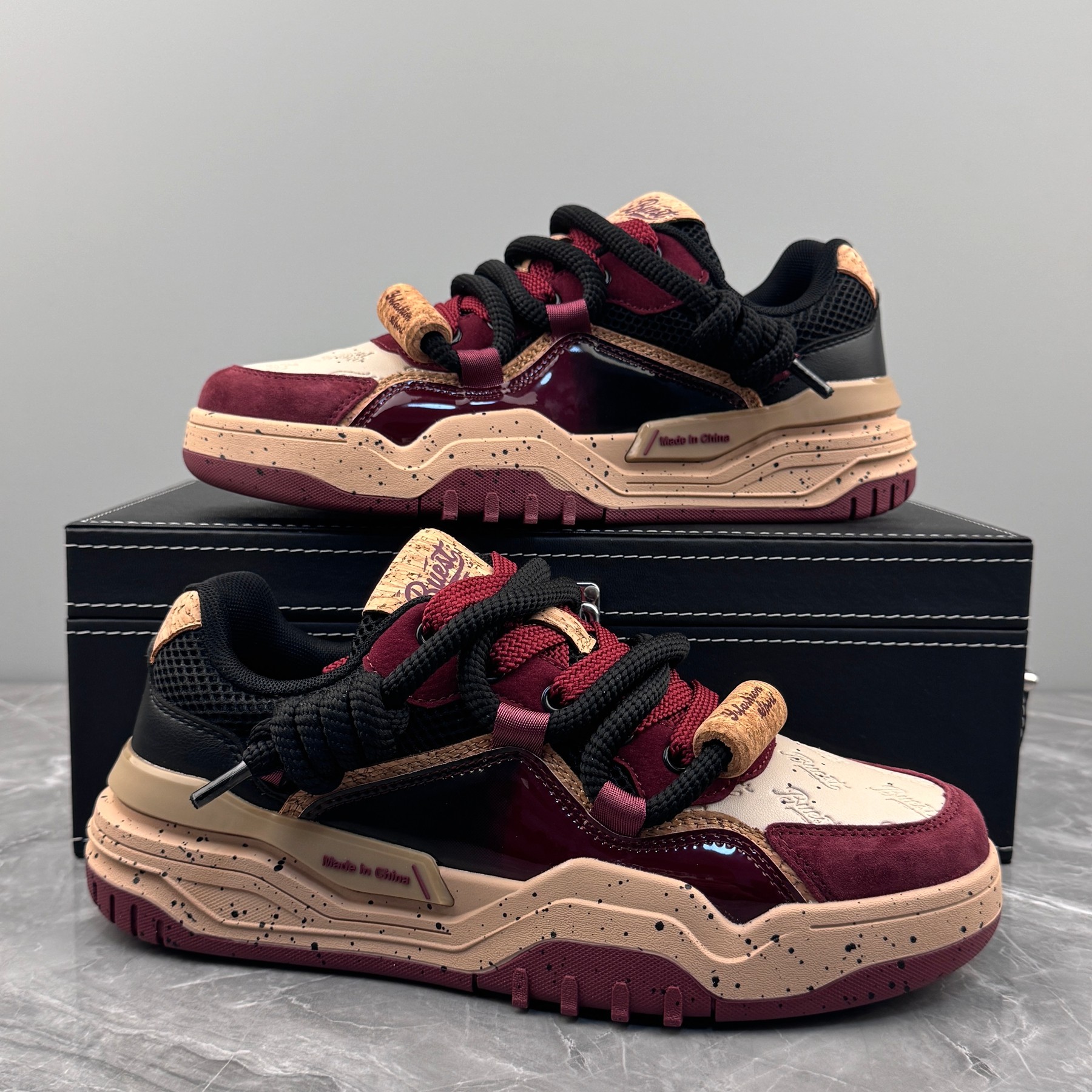 板鞋男款2025冬季透气高级感红色软皮运动休闲鞋厚底增高潮牌鞋子,流行男鞋,休闲板鞋,淘宝优惠券,粉丝福利购,淘宝优惠卷