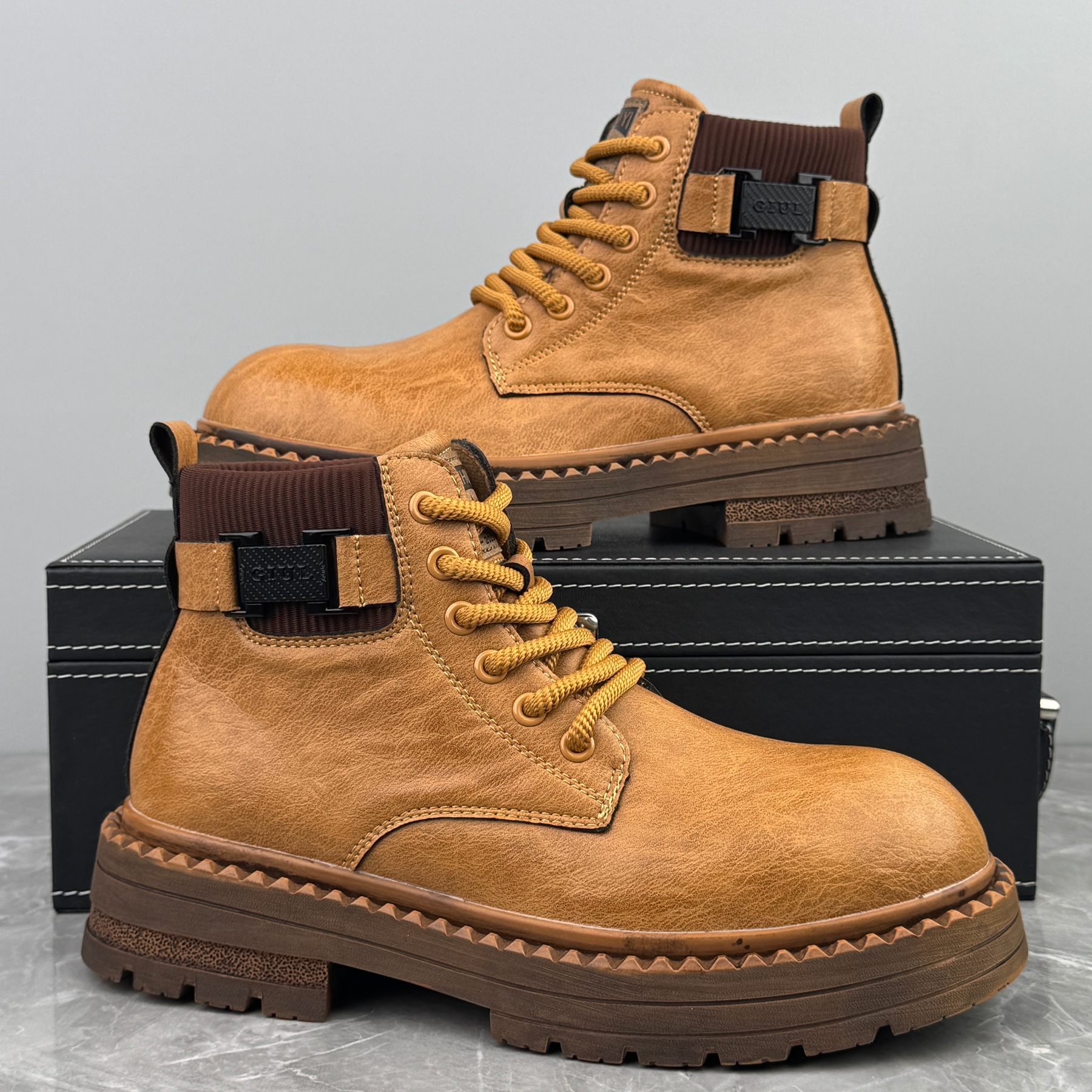 马丁靴男款2025秋冬复古工装短靴