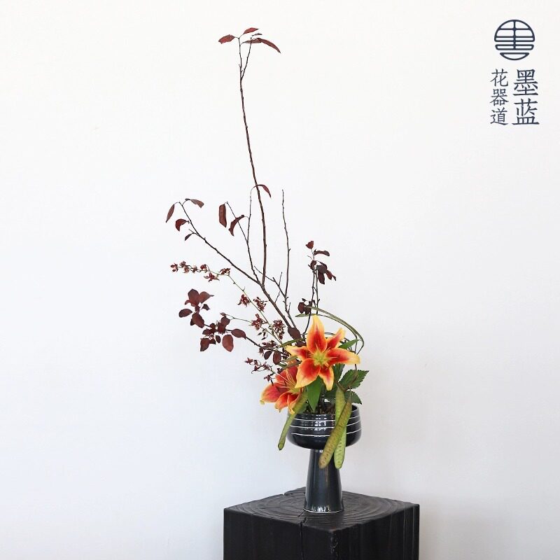 墨蓝花器日式陶瓷线纹高脚花瓶插花器简约创意高足盘家居装饰摆件