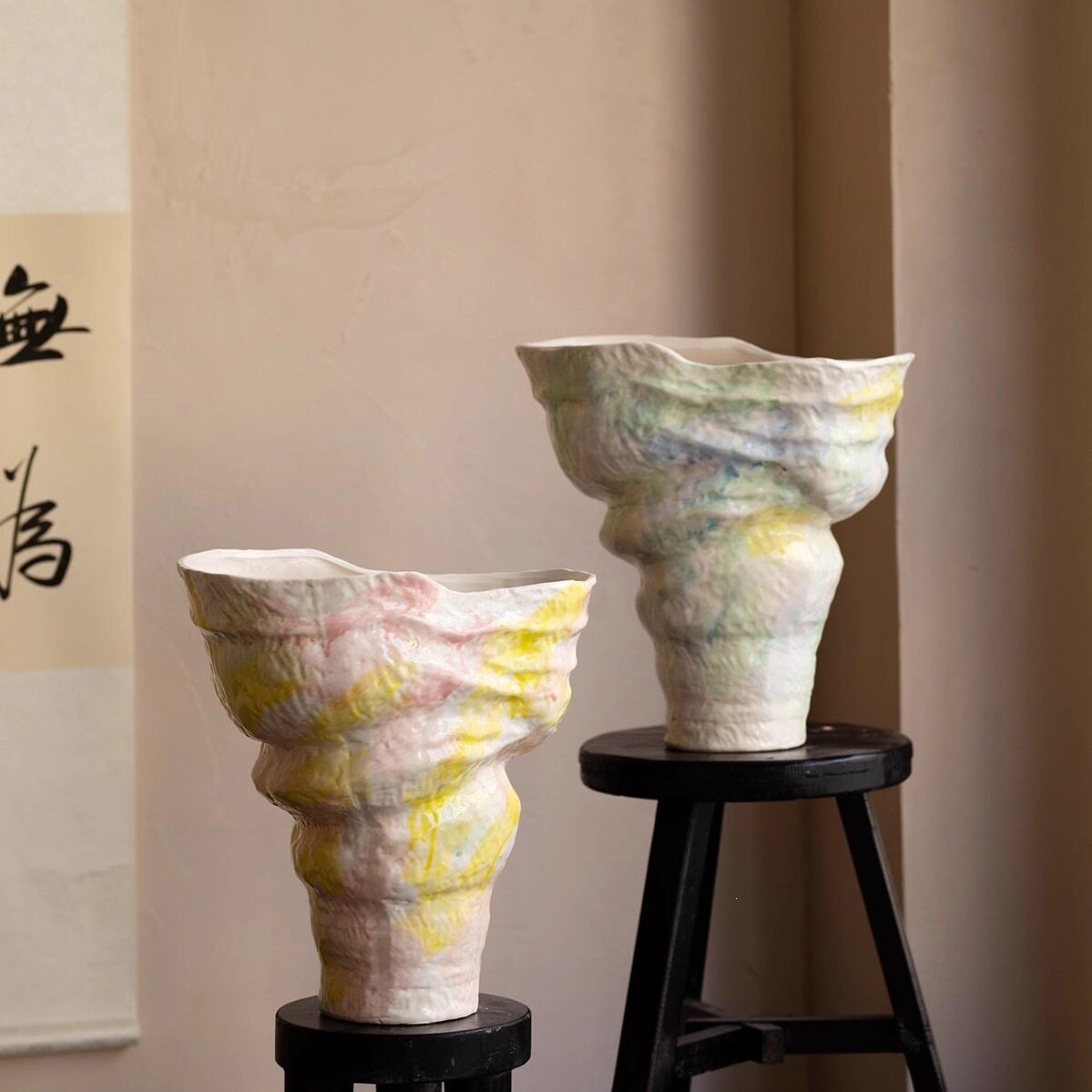法式简约彩绘花瓶新中式纯手工小清新陶瓷客厅玄关高奢摆件春上村