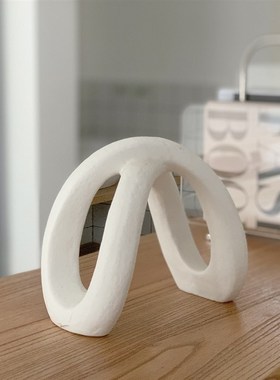 秘密卡车 in风白色极简陶瓷抽象线条艺术家居饰品民宿装饰