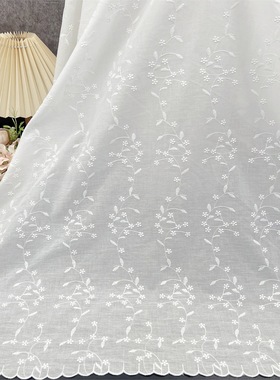 工厂新款白色蕾丝刺绣布9088棉布底双边波浪满幅棉线绣花服装面料