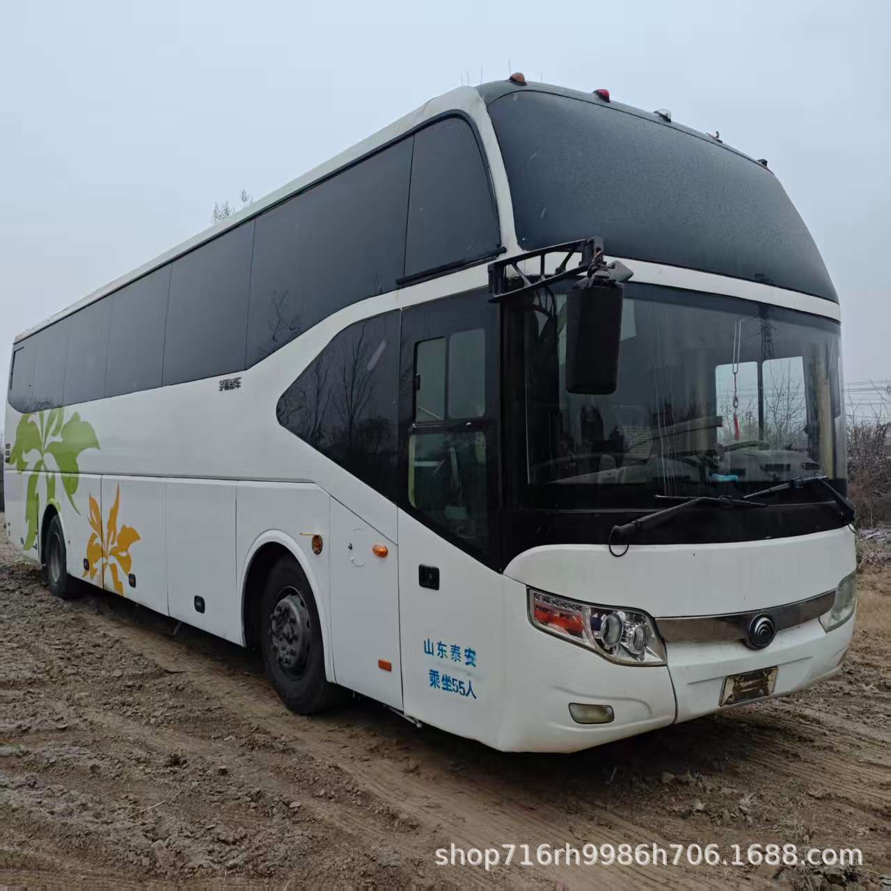 宇通客车55座大巴车玉柴发动机