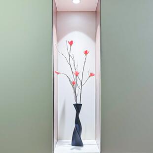 北欧细高陶瓷黑白花瓶旋转水培花器简约电视柜玄关格子间长装饰品