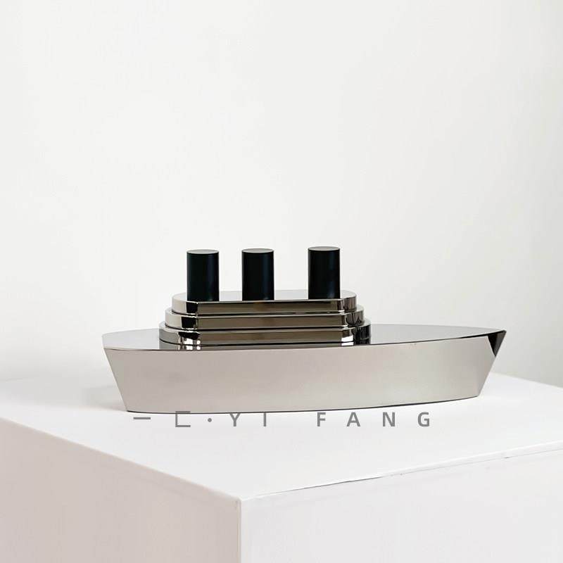 一匚现代轻奢水晶母舰轮船模型样板间售楼处卧室客厅书房桌面摆件