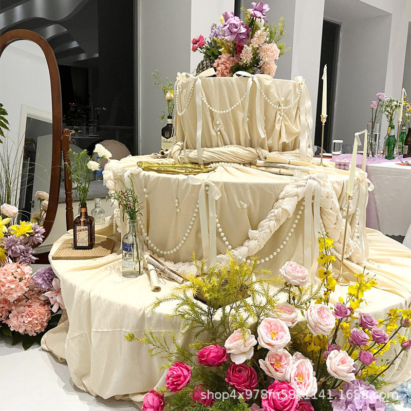 婚庆S形铁艺高低圆桌甜品台布置