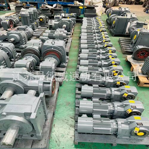 TFA158-Y75KW-4P螺旋伞齿减速机