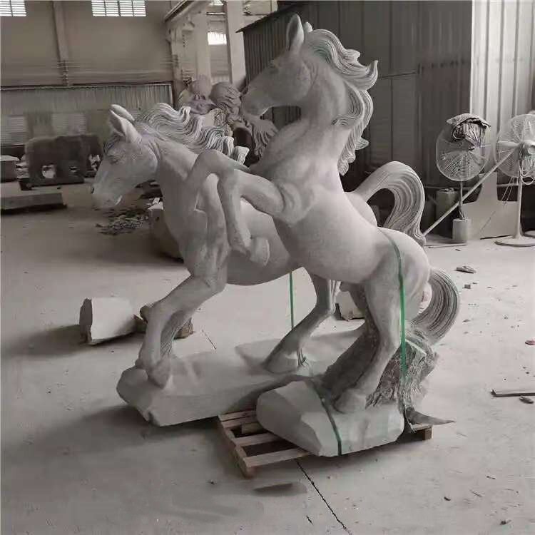 仿古花岗岩芝麻白灰千里马雕塑