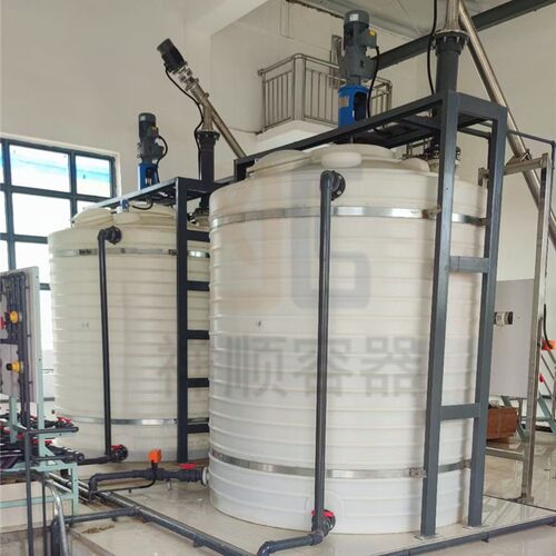 10立方圆形搅拌桶 10吨白色塑料水箱 酸碱液外加剂稀释中和溶解罐