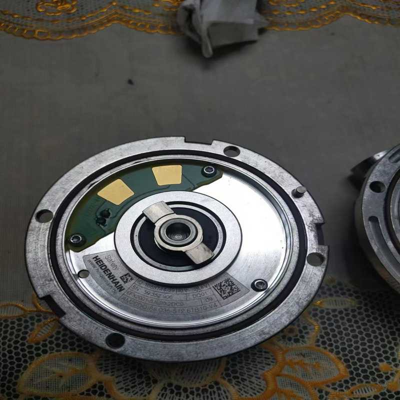 海德汉编码器，6FX2001-5JE20-2DC0，功能正常（崽载电子）