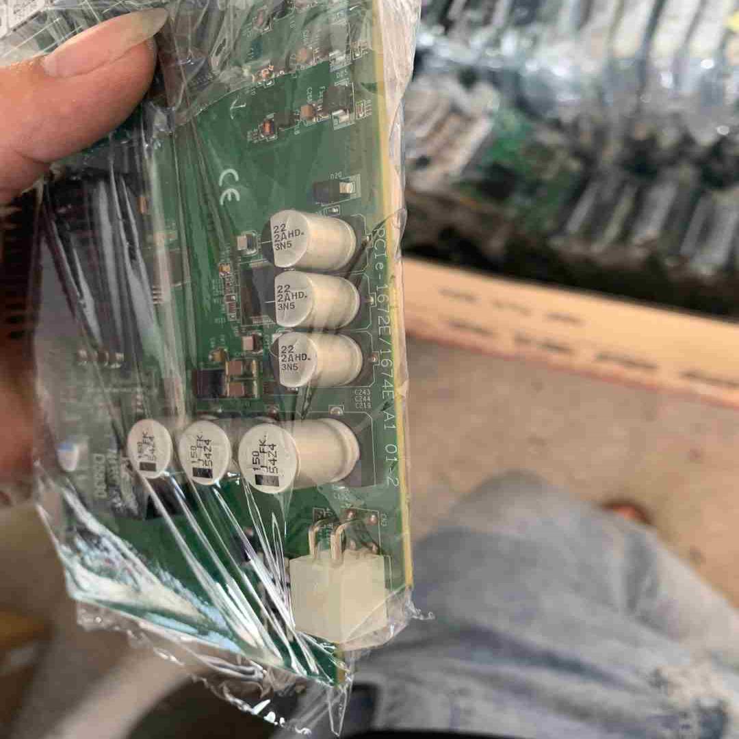 视觉采集卡型号PCIE-1672E1674E成色充新议价