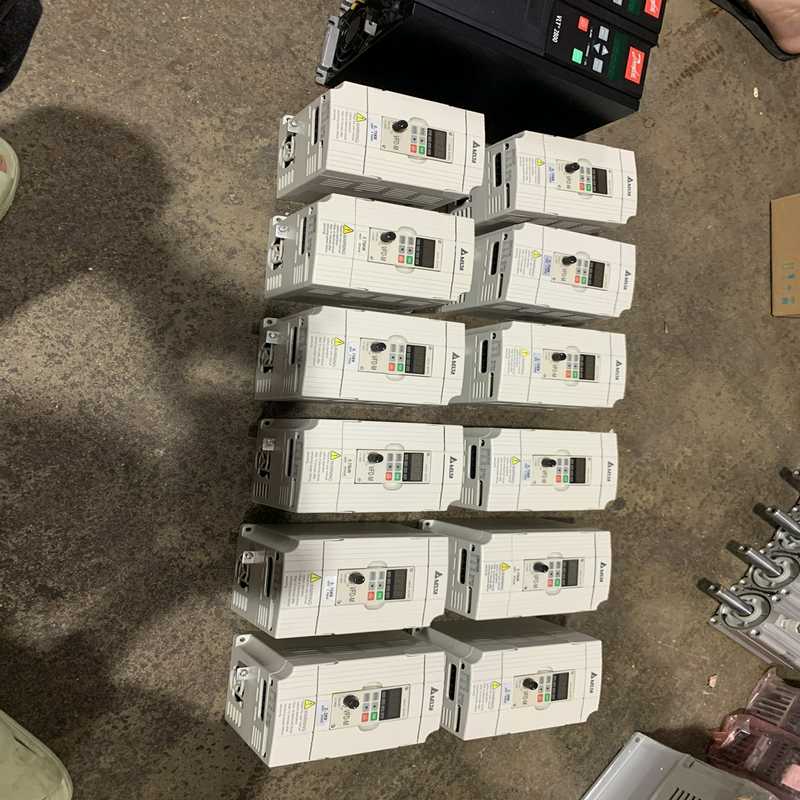 议价VFD-M变频器0.75KW2.2KW9成适用