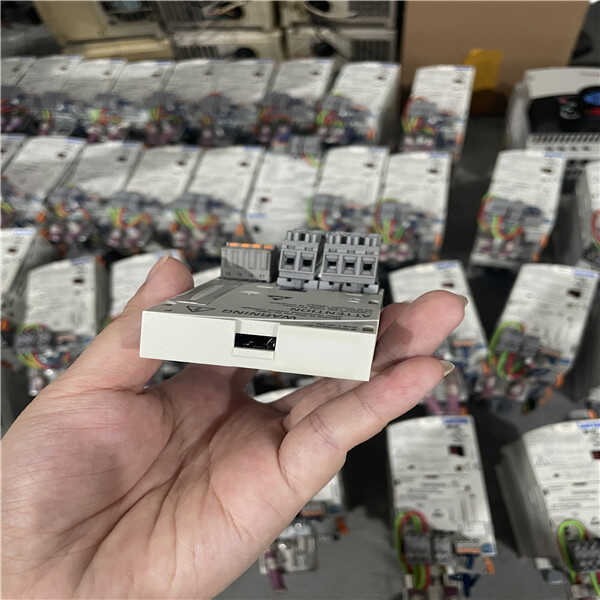 伦茨IO模块Lenze IO端子排E82ZAFPC010变频器通讯现货成色漂亮~议