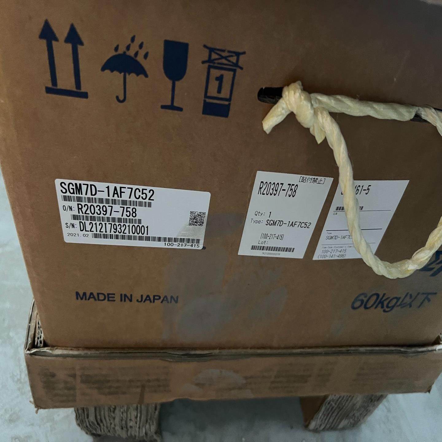 安川7系DD马达SGM7D-1AF7C52(崽崽配件）