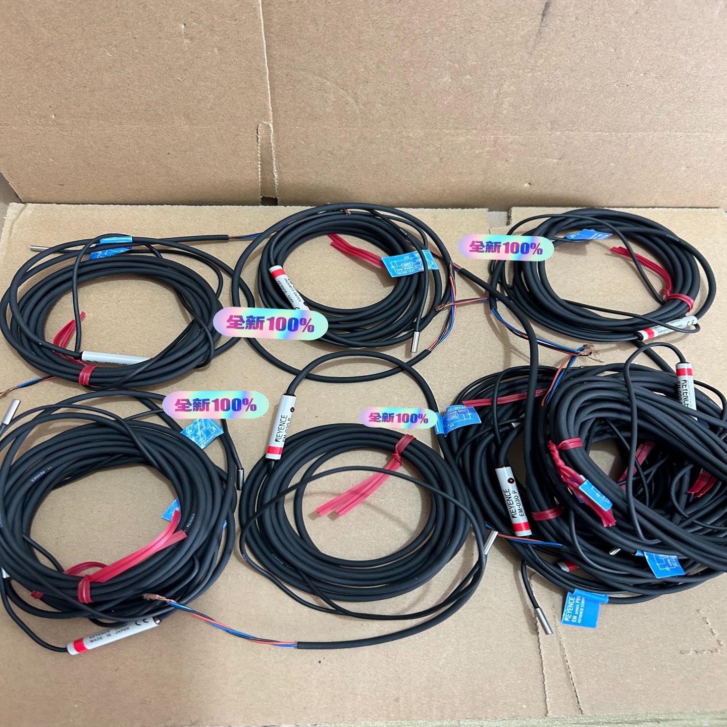 EM-030P基恩士传感器，未使用，实物图(崽崽配件）