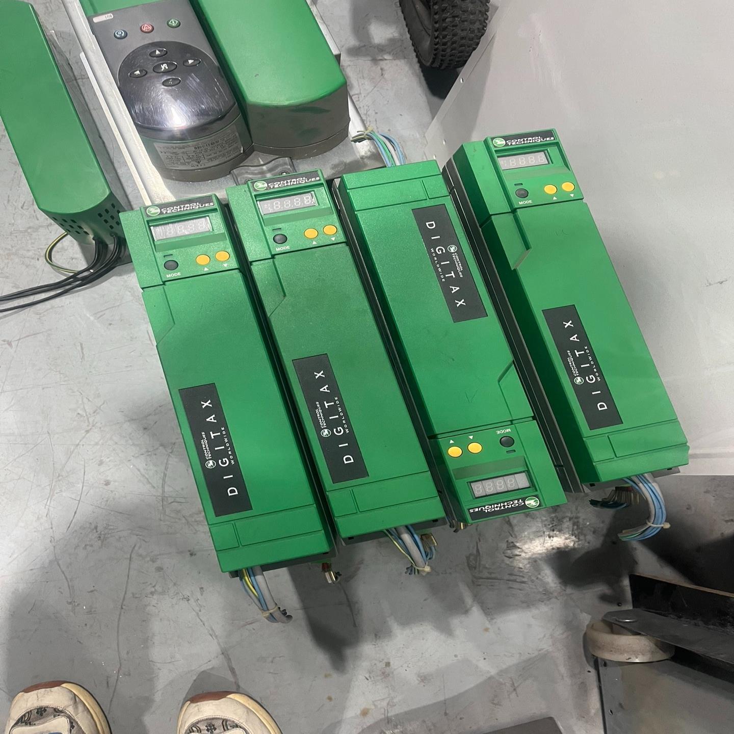 CT驱动器DBE220 STDH17 STDJ11 S（崽载电子）