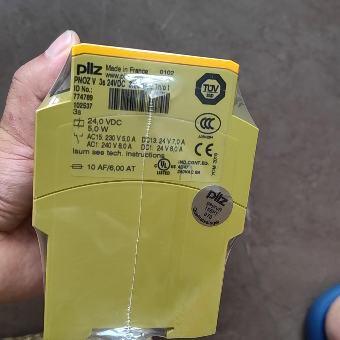 议~PiIZ皮尔兹安全继电器PNOZ 774789德国进口全新原