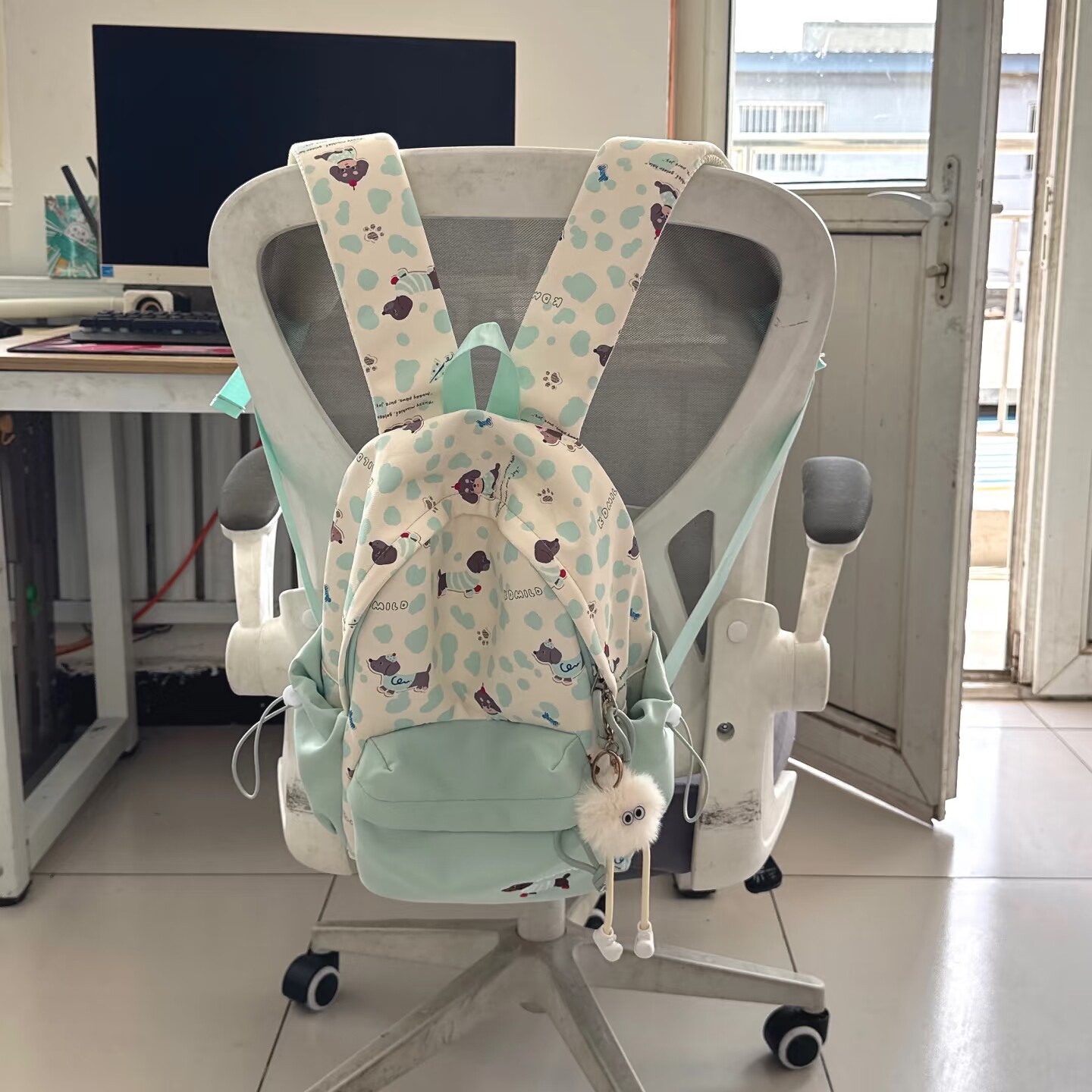 腊肠小狗书包初中女生可爱卡通大容量轻便双肩包日系ins软萌印花