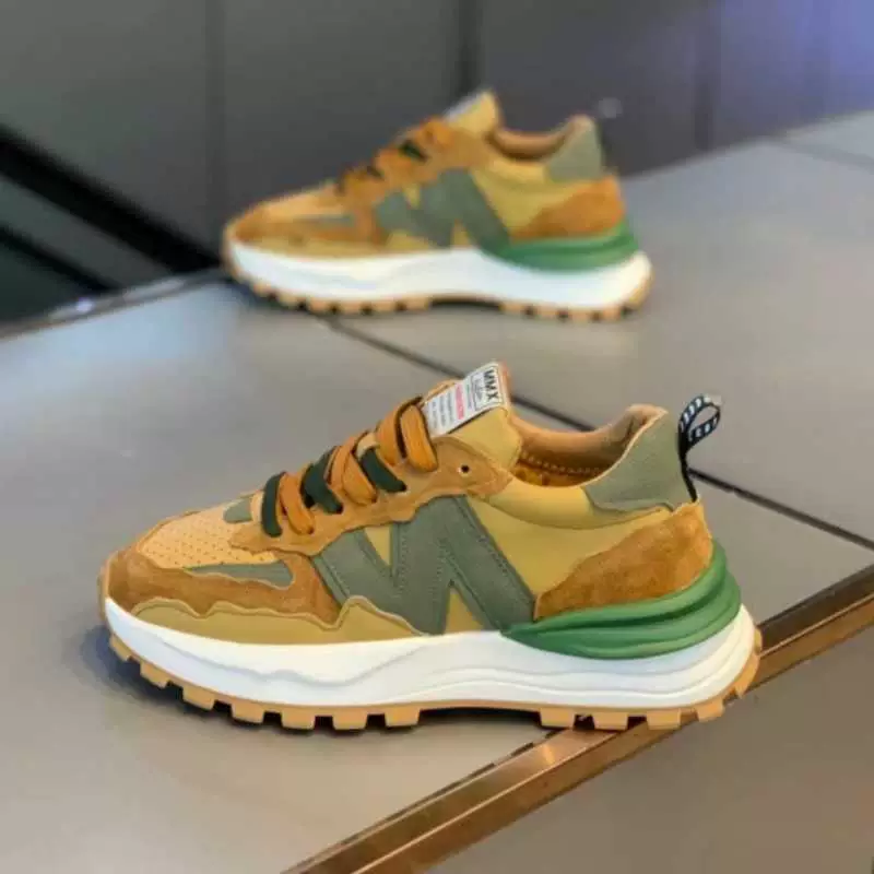 2024 год весна Новая дышащая обувь Dad Shoes для спорта и отдыха, универсальная, толстая подошва, рост вверх, мужские кроссовки, ретро стиль, трендовые мужские кроссовки