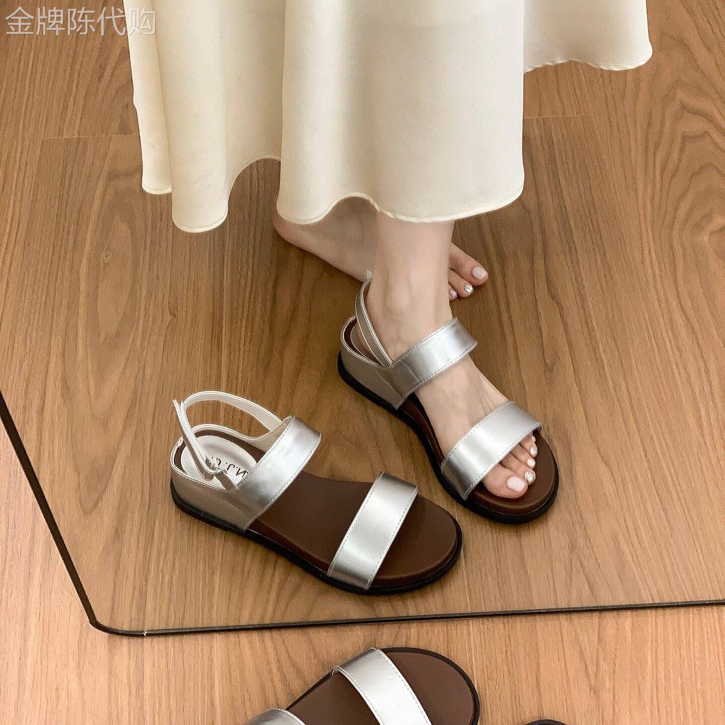 英国真皮坡跟凉鞋女2026新款夏季配裙子增高不累脚沙滩休闲罗马鞋