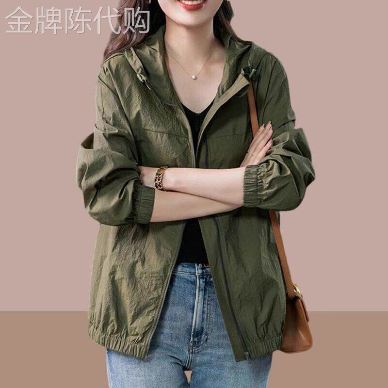 军绿色户外夹克防晒衣女2025夏季新款防风透气宽松连帽防晒冲锋衣