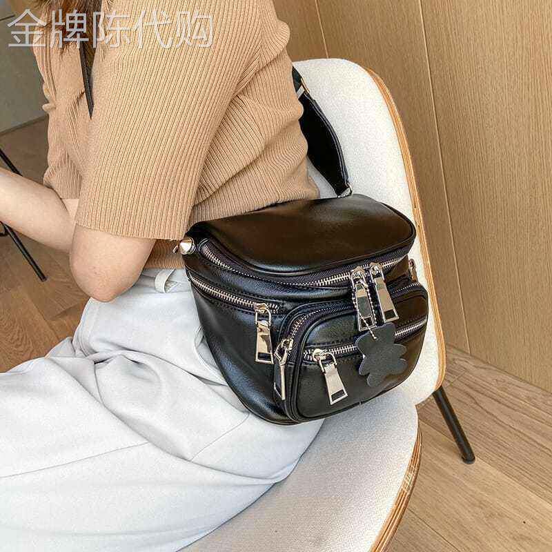 GENE MK女包宽肩带斜挎包休闲百搭潮流腰包软皮多层拉炼帅气胸包