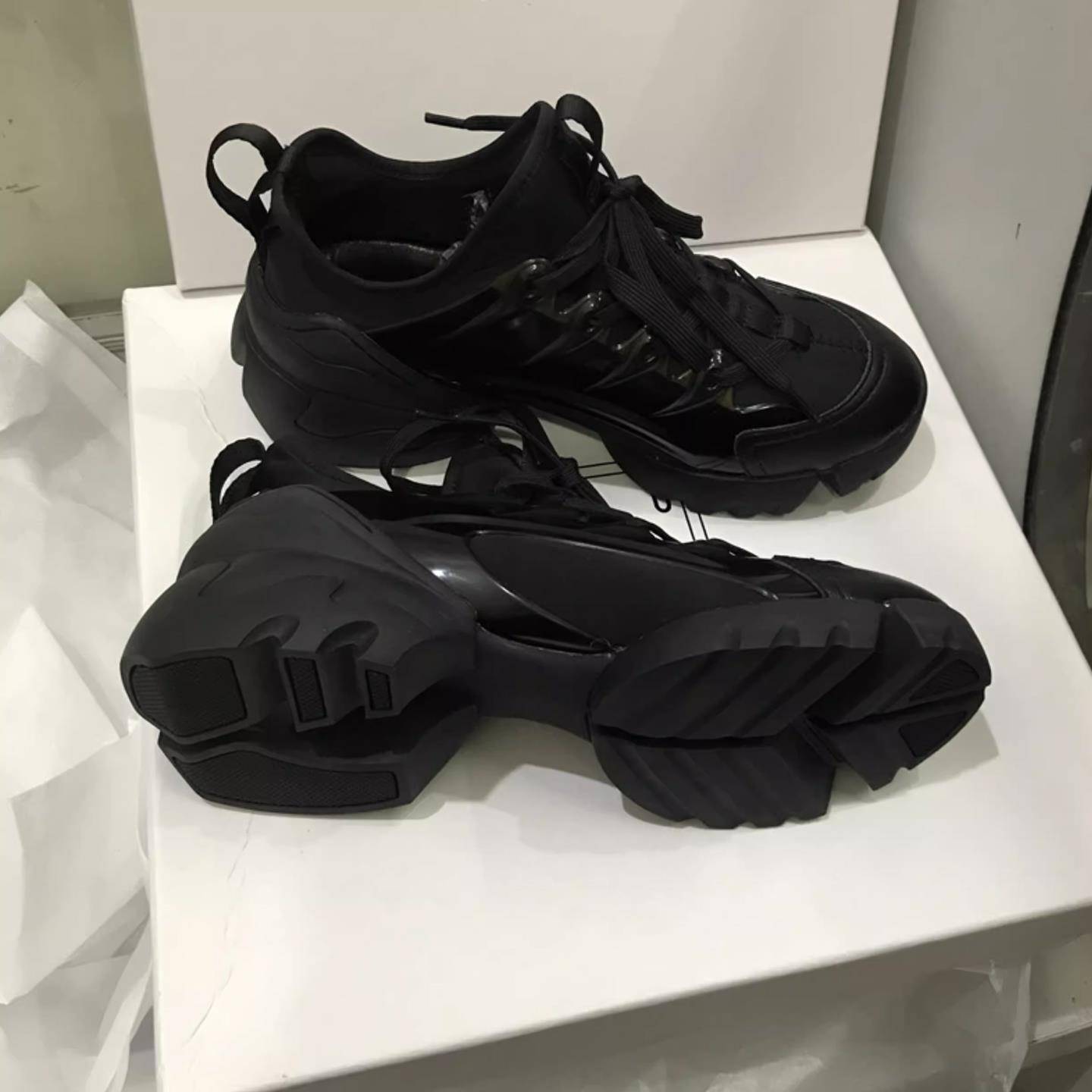 香港内增高2025潮鞋老爹鞋明星同款智薰鞋加绒增高百搭真皮运动鞋