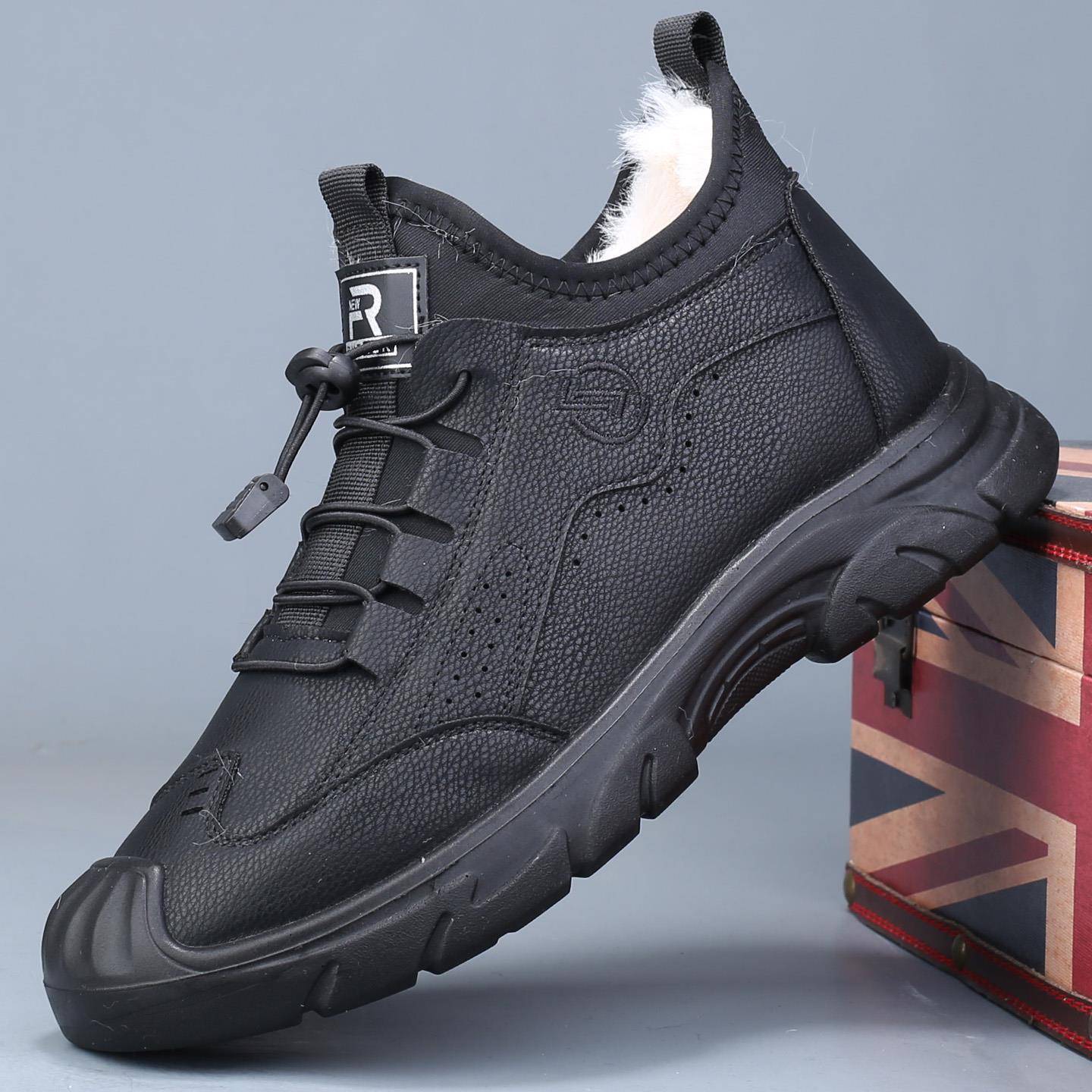 男鞋冬季加绒加厚保暖高帮皮鞋男士爸爸鞋户外登山防滑休闲二棉鞋