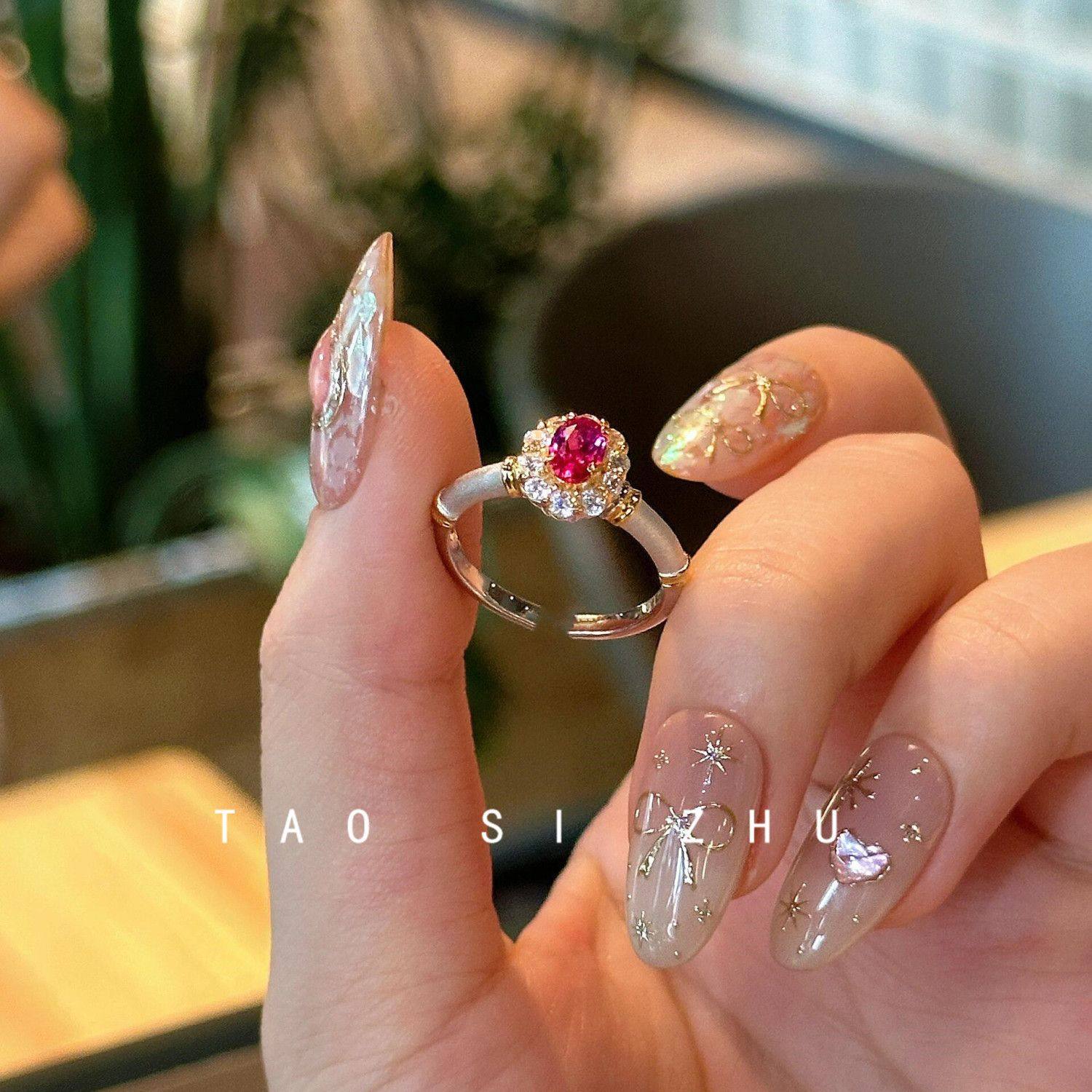 桃思竹 爆闪玫红鸽子蛋锆石满钻戒指中古轻奢高级感开口戒可调节,饰品/流行首饰/时尚饰品新,戒指/指环,淘宝优惠券,粉丝福利购,淘宝优惠卷
