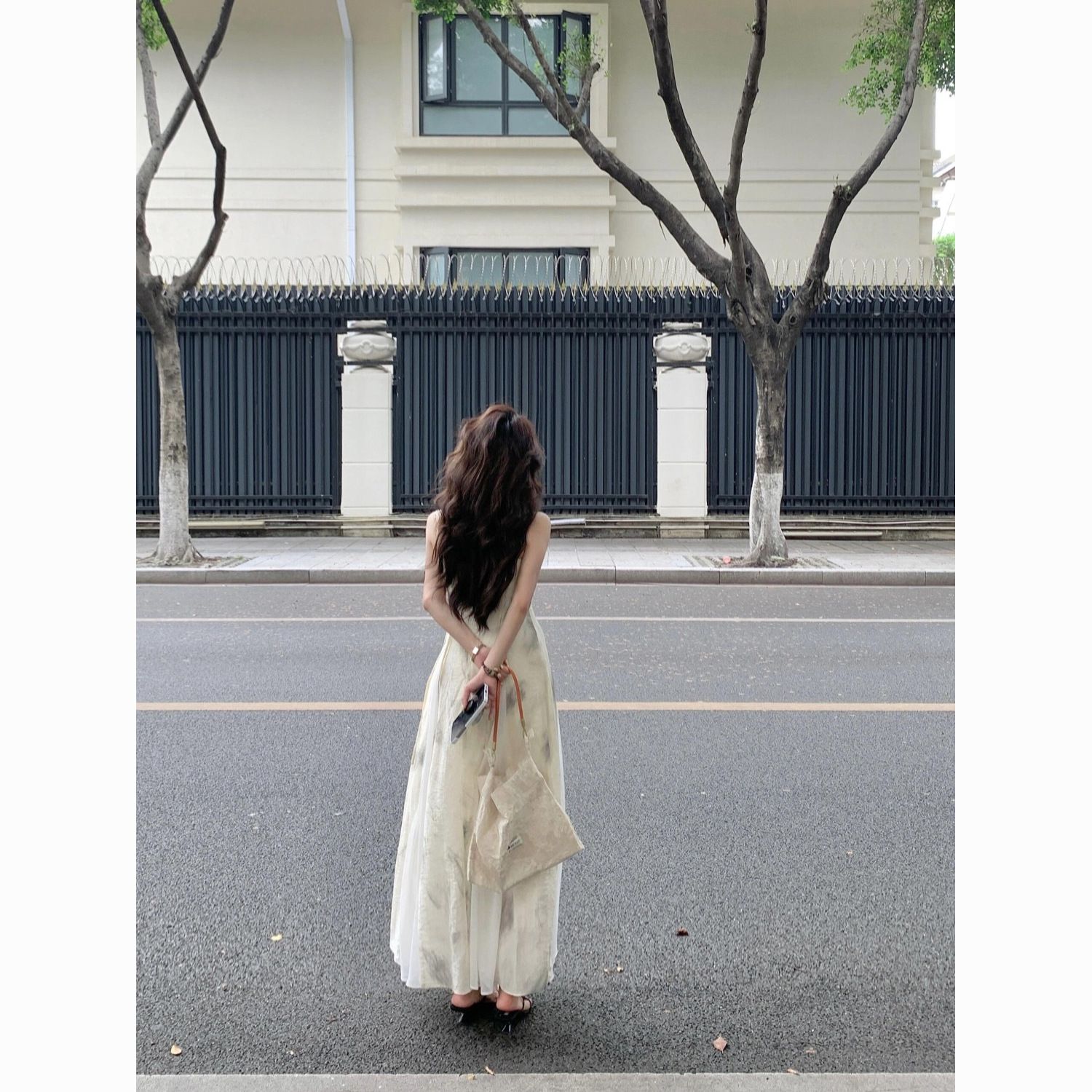 法式复古水墨印花吊带连