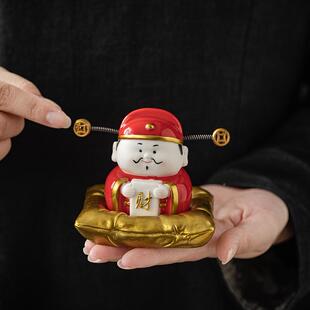 DTZ创意瓷可爱财神小摆招财办公室桌面解压装饰品车载中控件陶台