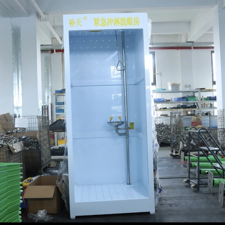 供BTF11-P紧急冲淋房耐腐蚀石油化工耐酸碱PP冲淋房紧急喷淋房