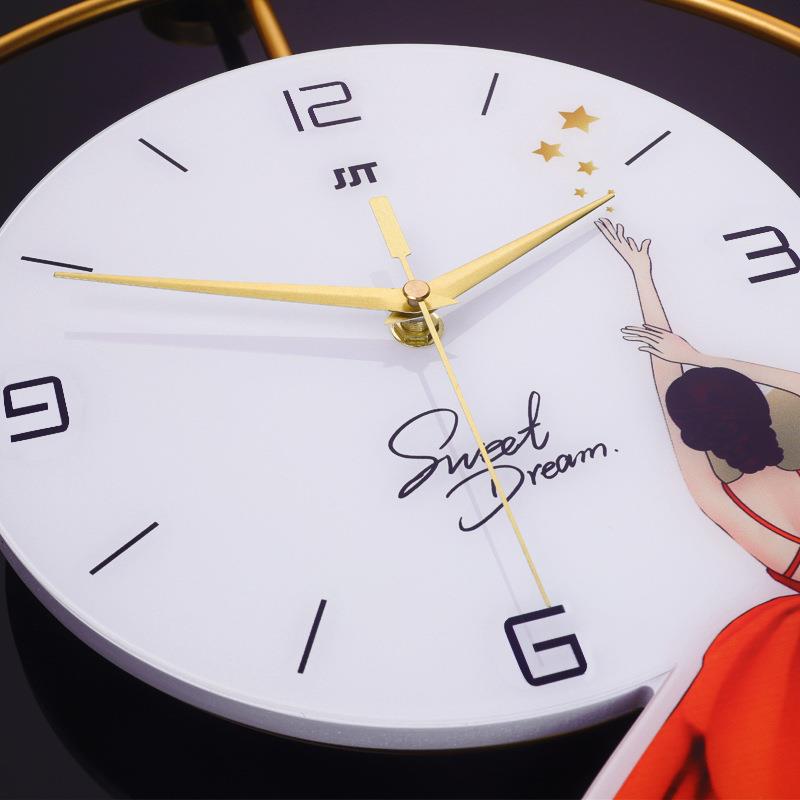 现代轻装奢饰钟表客厅家用时钟个性简约PVT时尚创钟意网挂红爆款