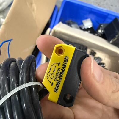 QS18VP6AF100Q5 邦纳光电传感器 工业工控自动化感应器件议价维修