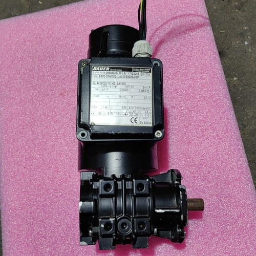 BS02-38H/DU04LA4-S BAUER保尔减速机 工业传动配件议价维修
